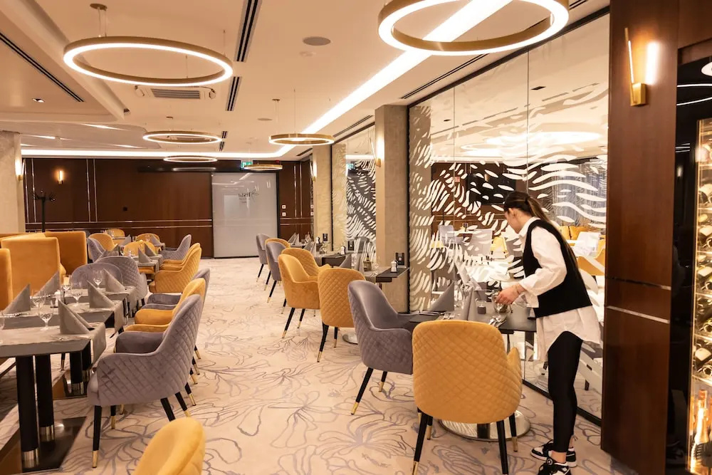 Tisia Hotel & Spa