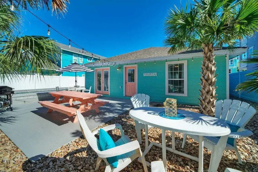 Peachy Palm by Avantstay Huge Private Pool!