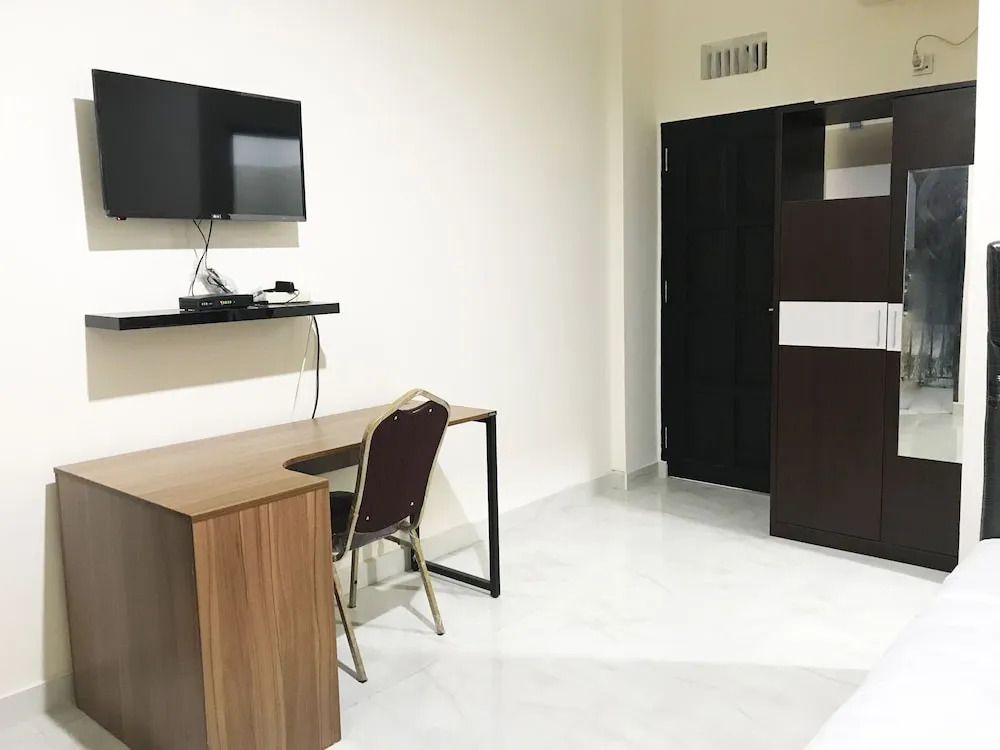 OYO 2129 Toar House Manado