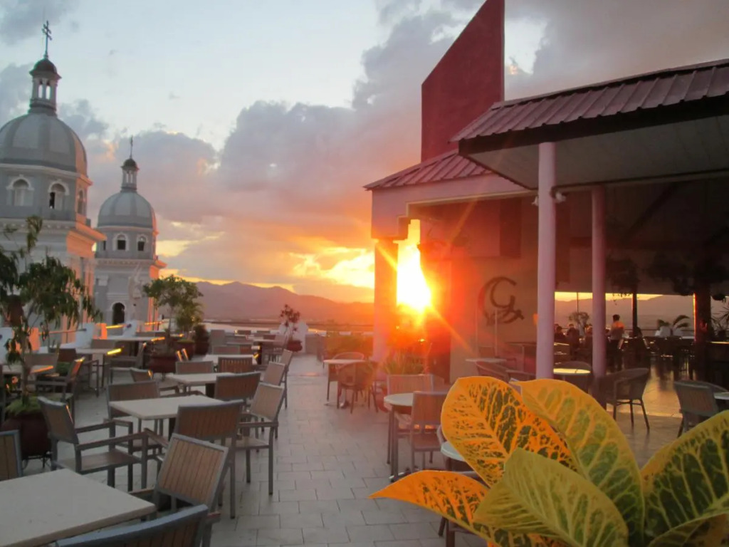 Hotel Cubanacan Casa Granda