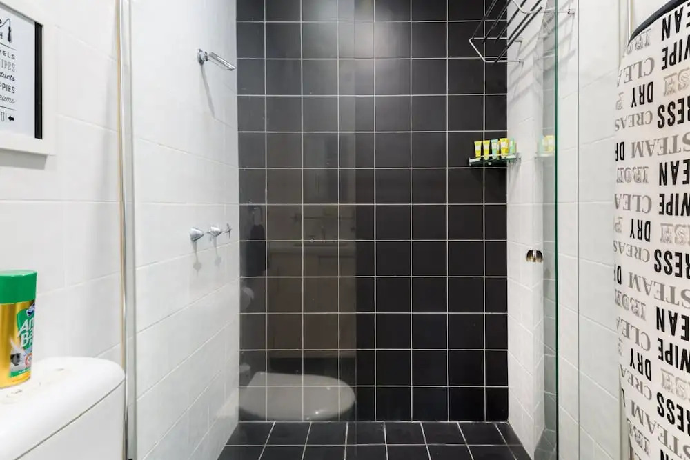 Studio 64 Oyster Bay Modern 3 Bedroom
