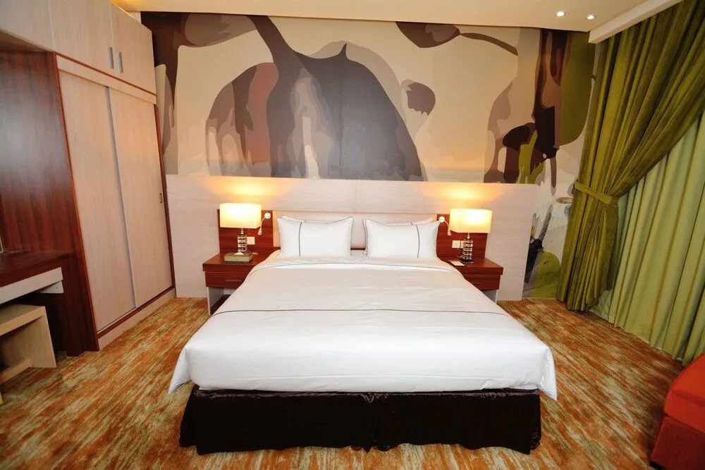 Thwary Hotels Suites 3