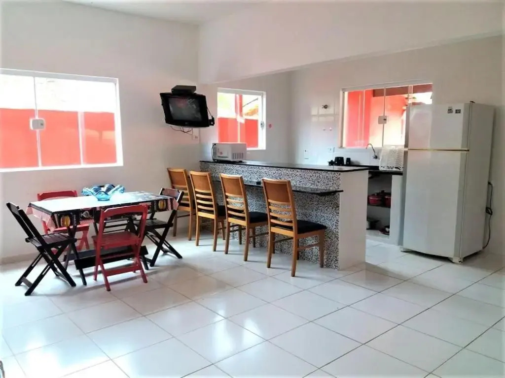 CASA 5Quartos- Condominio Verde Mar -Piscina-AR-Wiffi -Praia da COCANHA !!! Próx à divisa com UBATUBA !!!