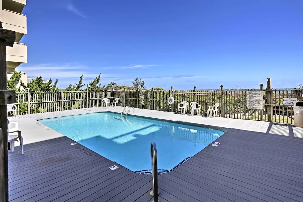 Walk to Shore! Ocean-view Condo in Carolina Beach