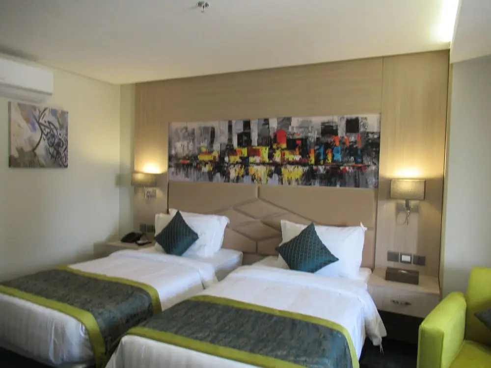 Отель Lahdat Hotel Al Balad
