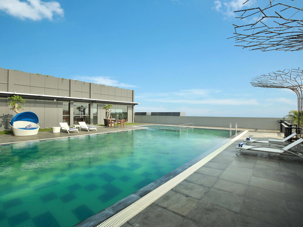 Mercure Solo