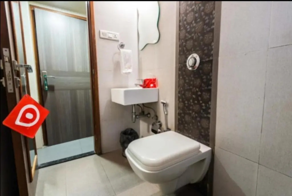 Apollo Guest House - Colaba Causeway