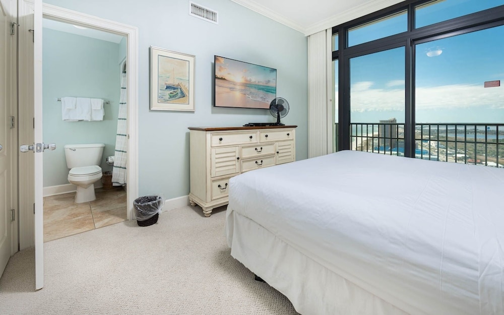 The Oasis 2701 Formerly Phoenix West Ii 2701 4 Bedroom Condo