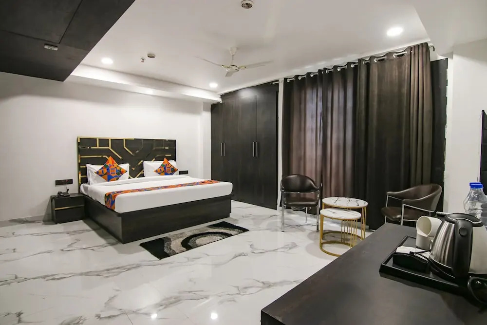 Hotel Sky Suites - Karkardooma