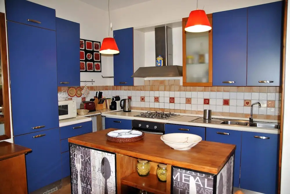 Holiday Resorts for 10 Persons, With Swimming Pool, Wifi and air Conditioner