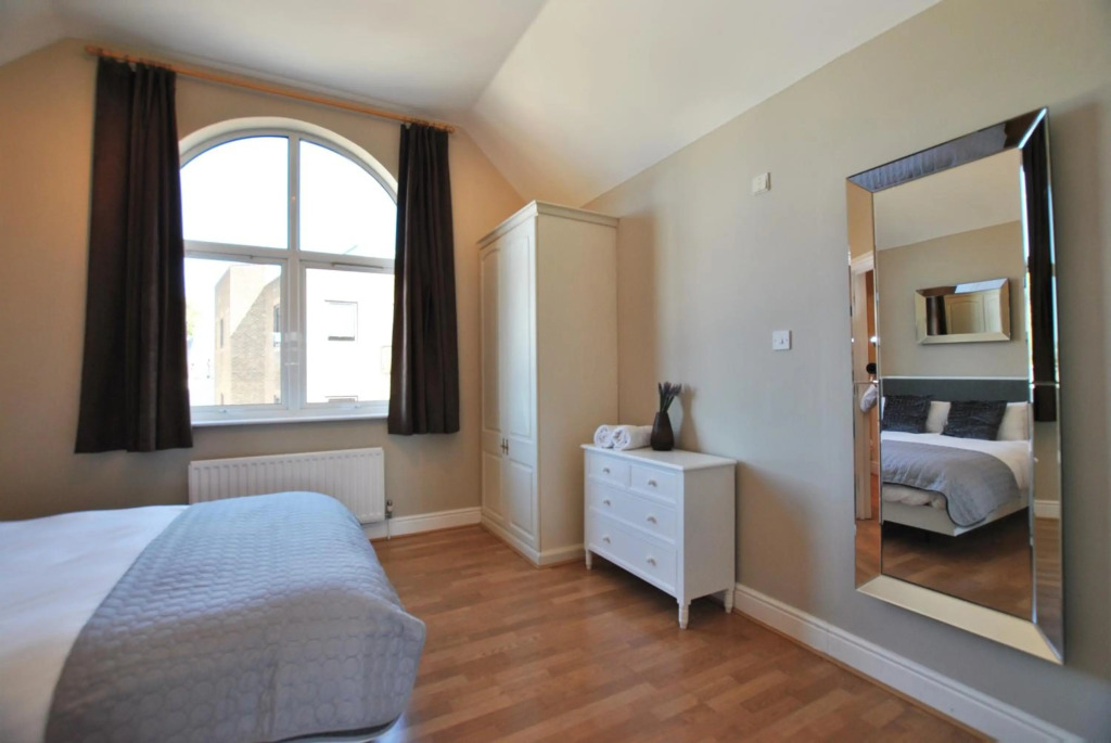 Accommodation Windsor Ltd - 9 Lord Raglan House