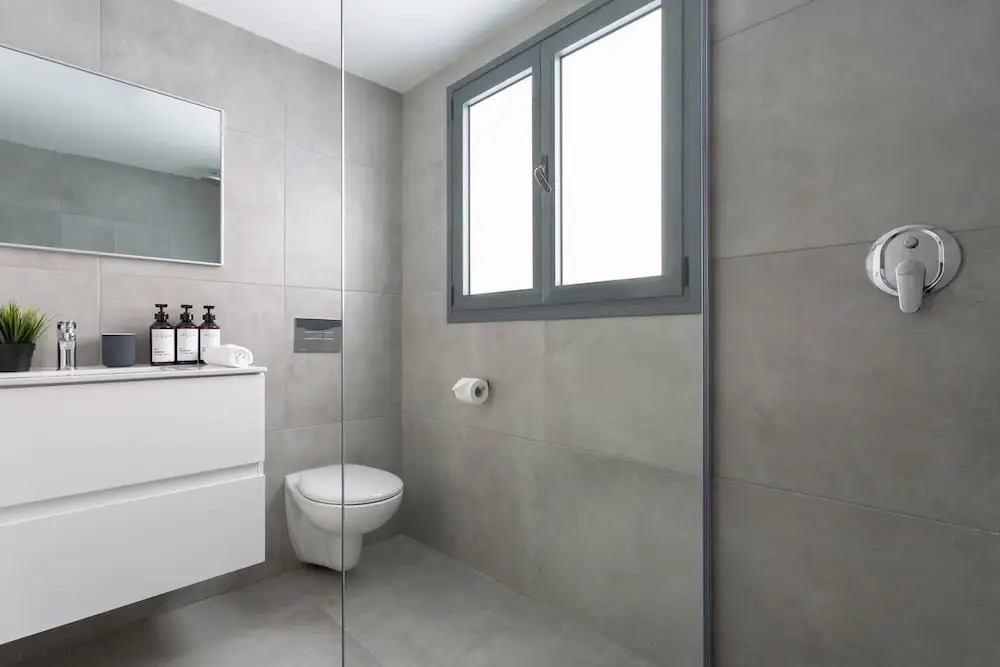Delightful 2BR Roth-Allenby HolyGuest