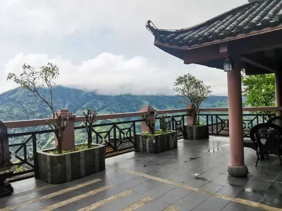 Shenlongtang Hotel