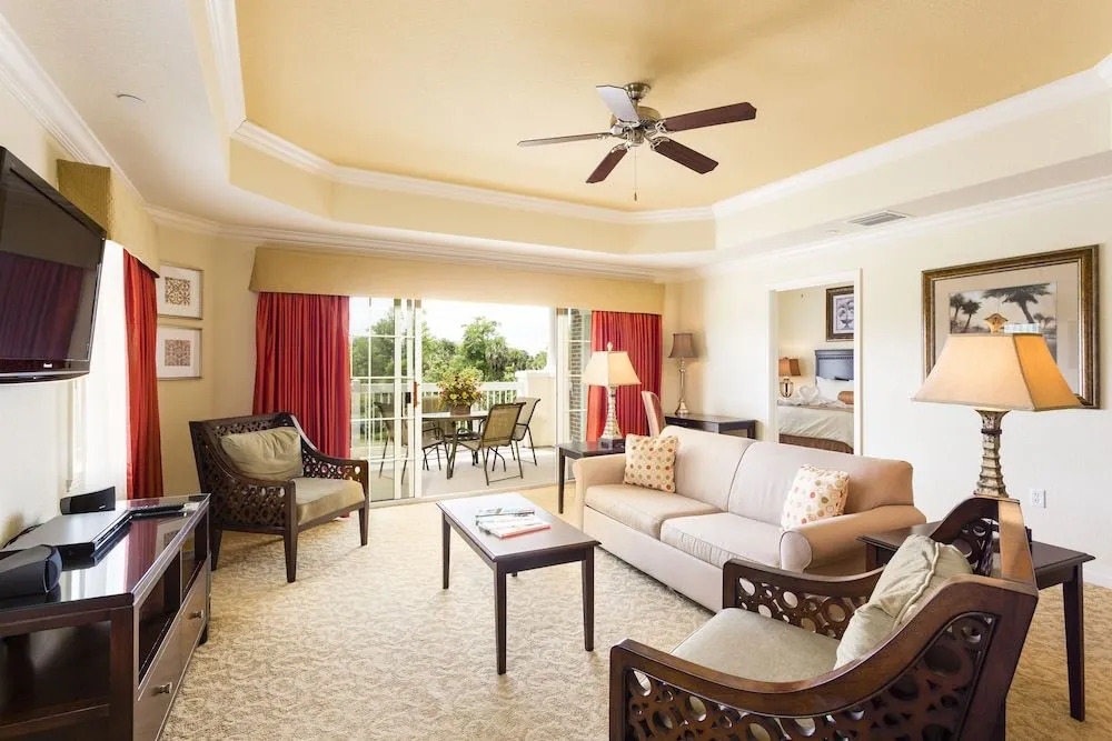 Reunion Backing Onto Golf Course 3 Br condo by RedAwning