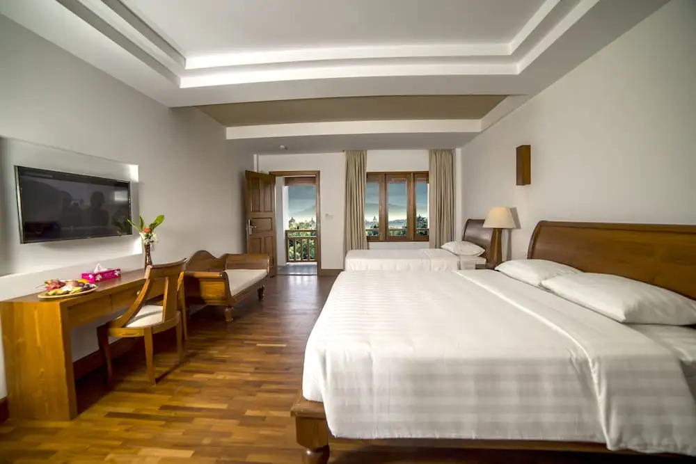 Golden View Hotel