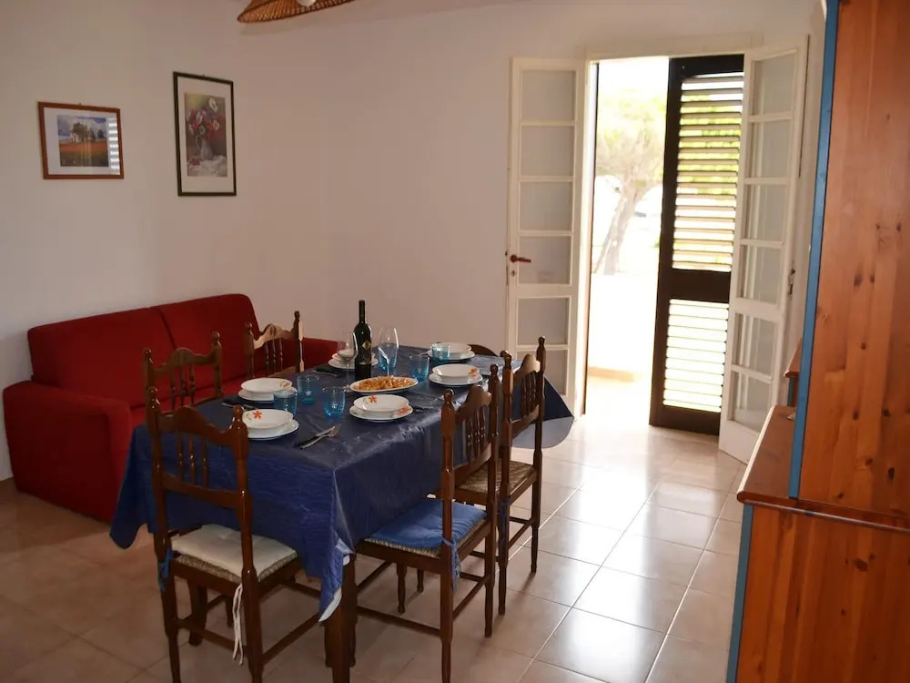 Cosy Apartment Near The Beach With Balcony - Pets Allowed