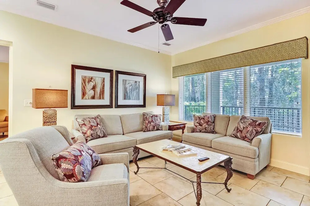 Dog-Friendly Home in the Tennis Villas w/Free WiFi, Shared Pool, Central AC