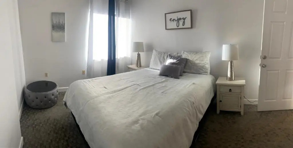 River Place Condos 711 3BD