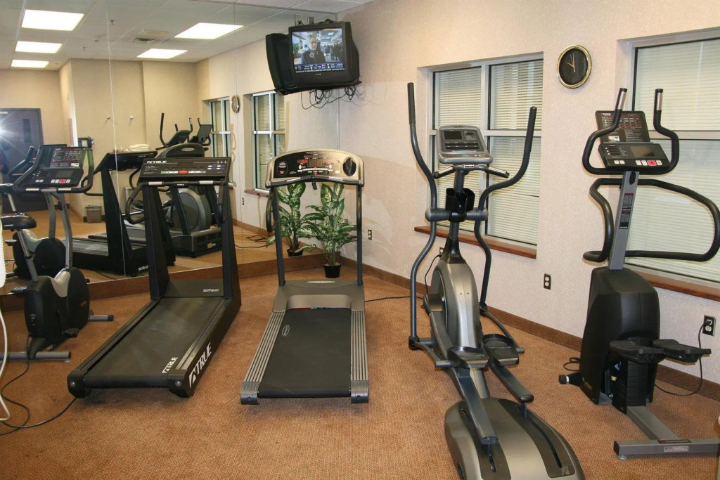 Humphry Inn and Suites