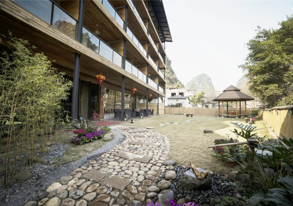 Yangshuo Qixin Inn