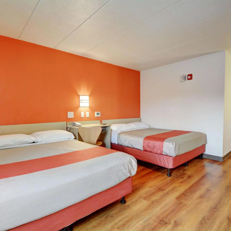Motel 6-Seekonk, MA - Providence East