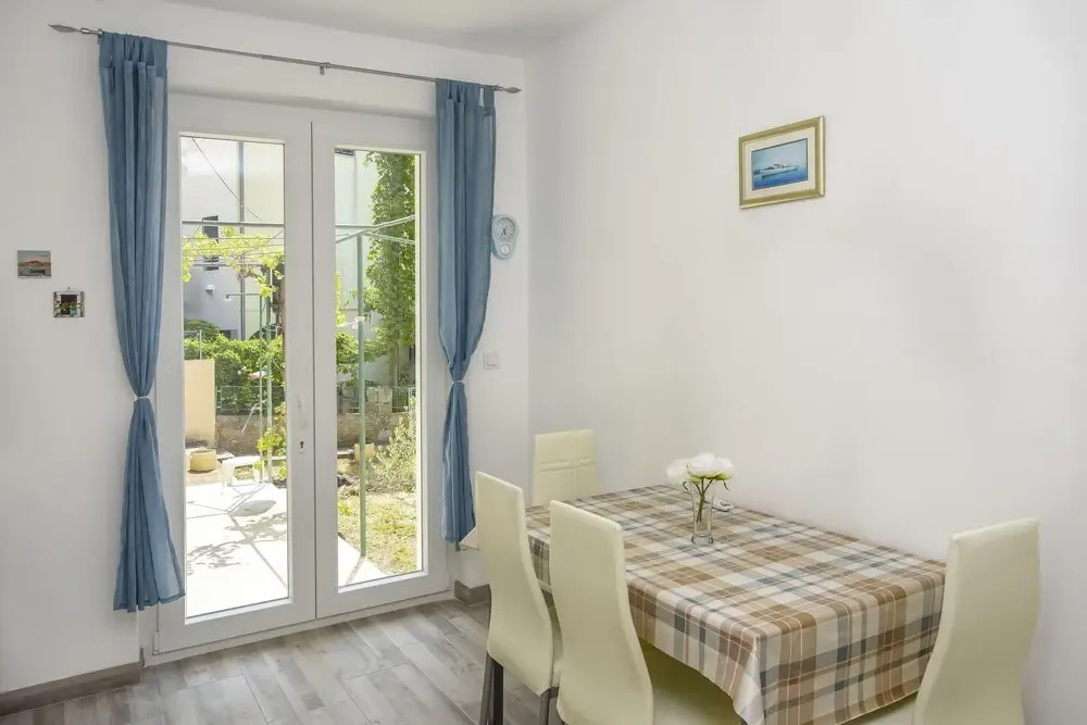 Apartments Dragica