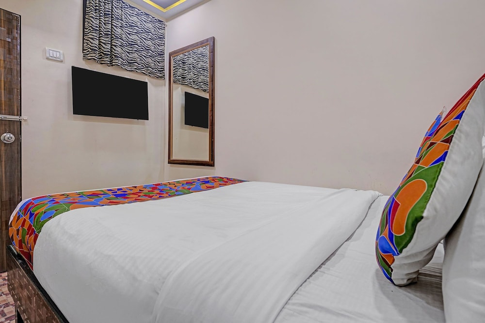 Fabhotel Om Residency