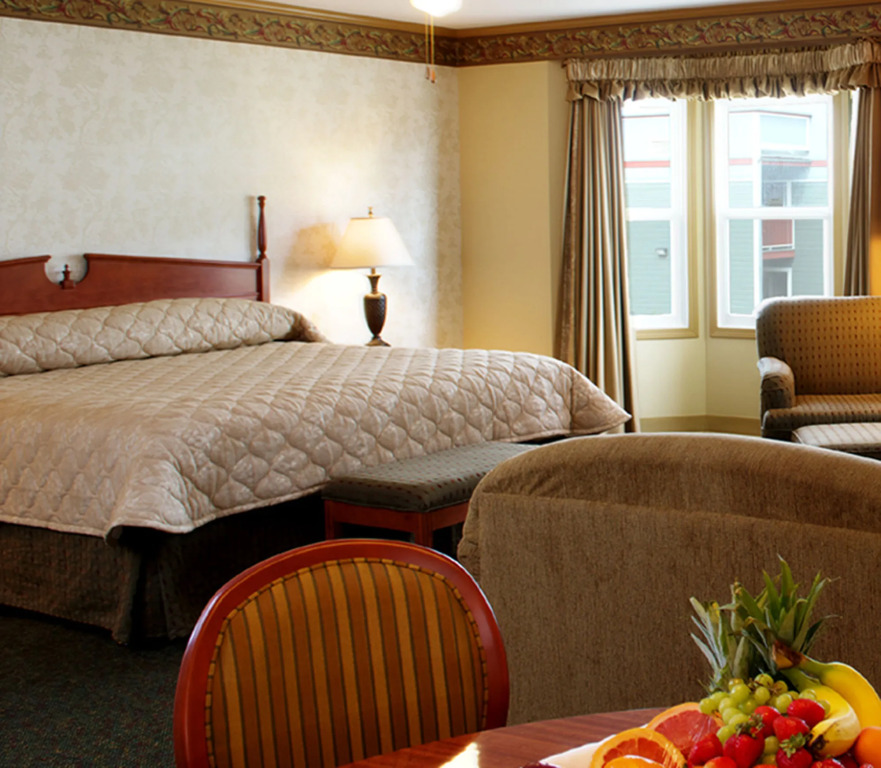 Holland America Dawson City Inn
