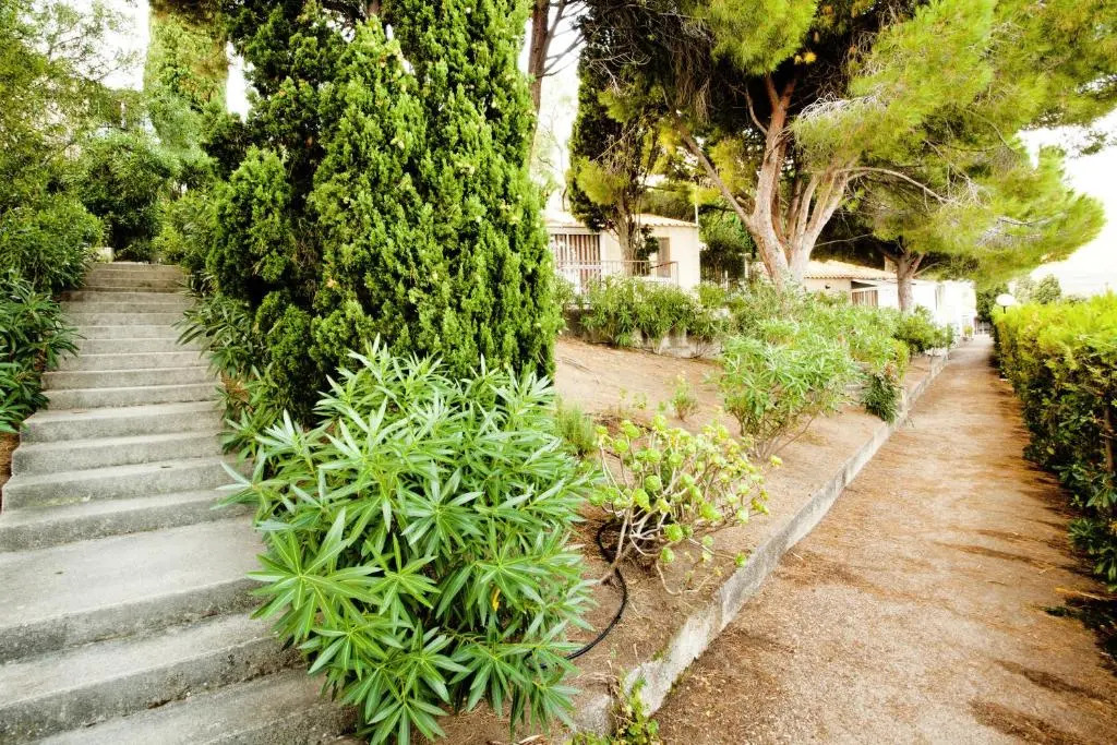 Residence San Damiano - Location Appartements, Studios & Chambres