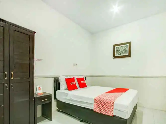 OYO 3957 Boarding House Boss