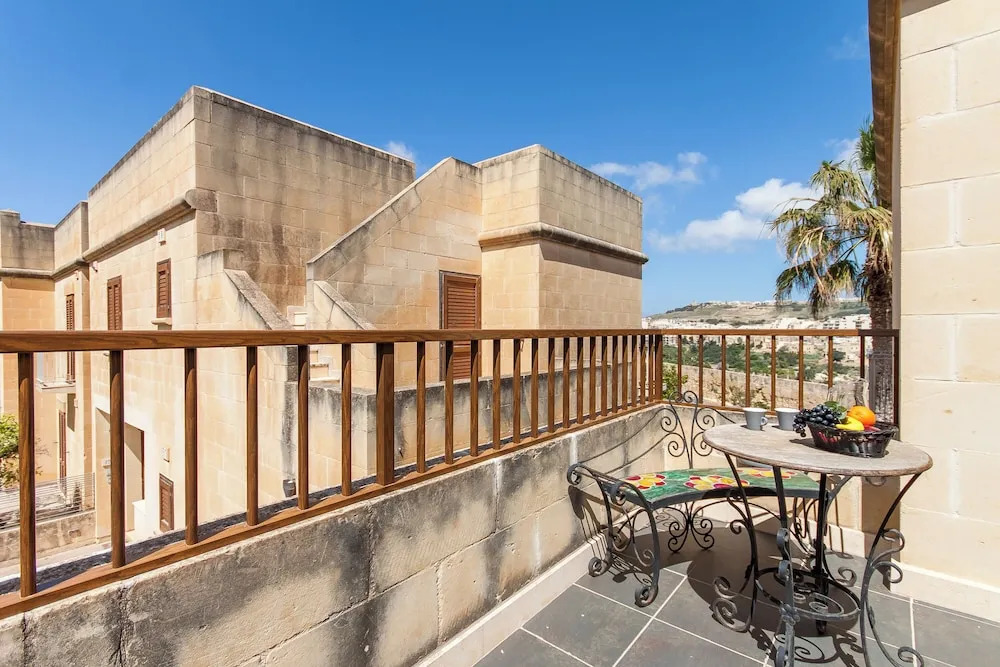 Getaway Npetto Gozitan Villa - Happy Rentals