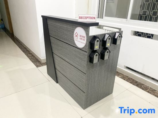 Home Away Minh Khai - Serviced Apartment