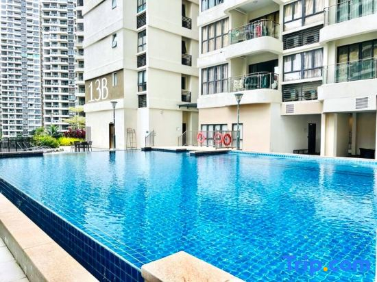 Country Garden Danga Bay Amberside by R9 HomeStay
