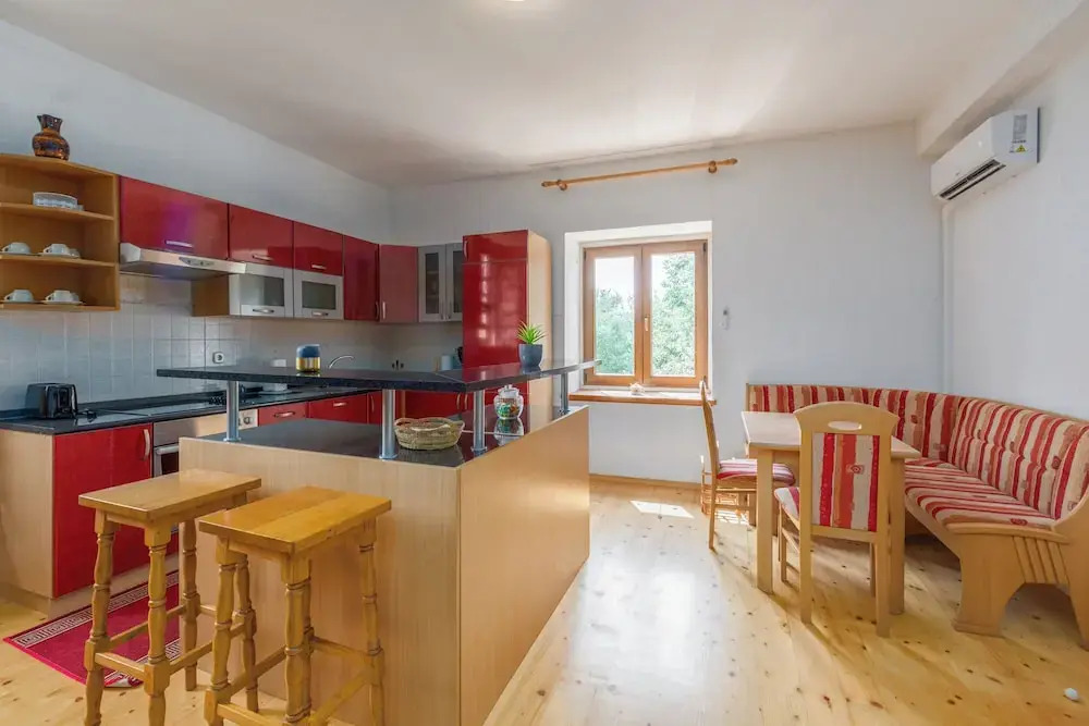 Holiday House Anna