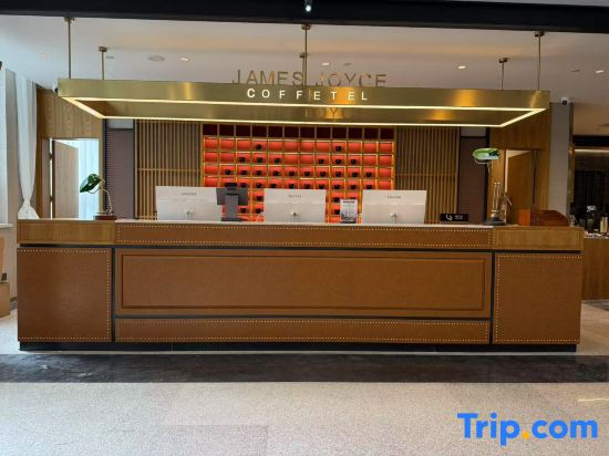 Zhe Fei Hotel (Qingdao Wusi Square Wanda Plaza Branch)
