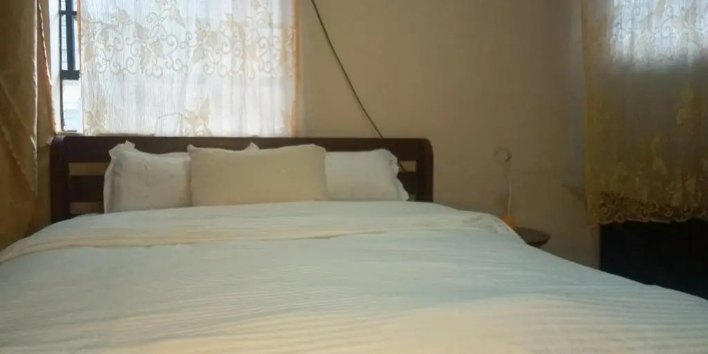 Spacious Studio, Reliable power & water, Spotless, 2mins to mall, 18mins to CBD