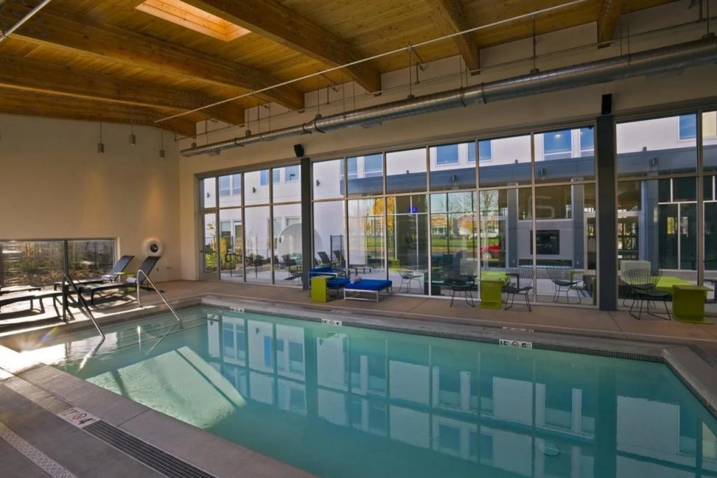 Aloft by Marriott Portland Airport at Cascade Station