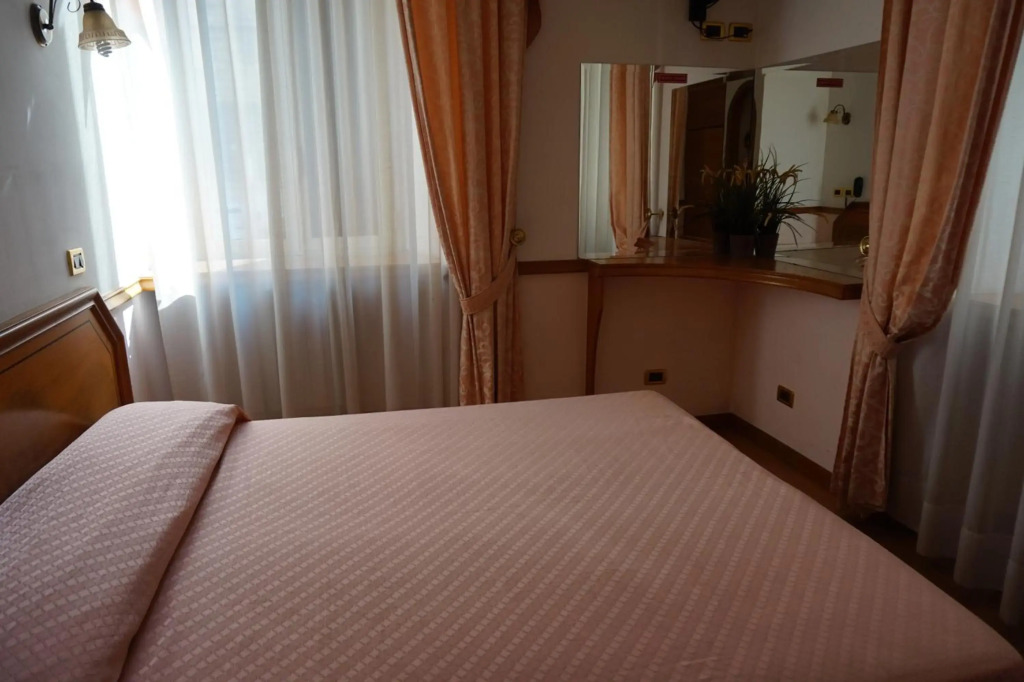 Green Hotel