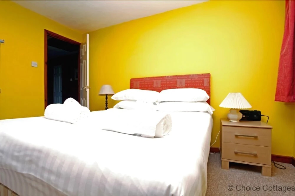 Braunton Burland House 5 Bedrooms