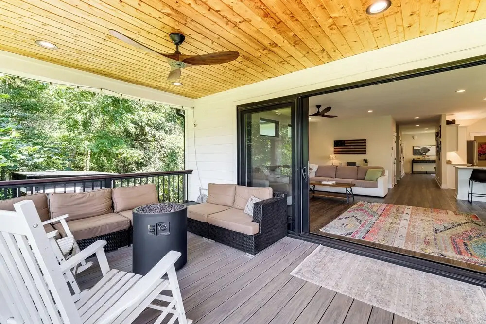 Private Sauna & Game Room: Lakefront Moneta Gem