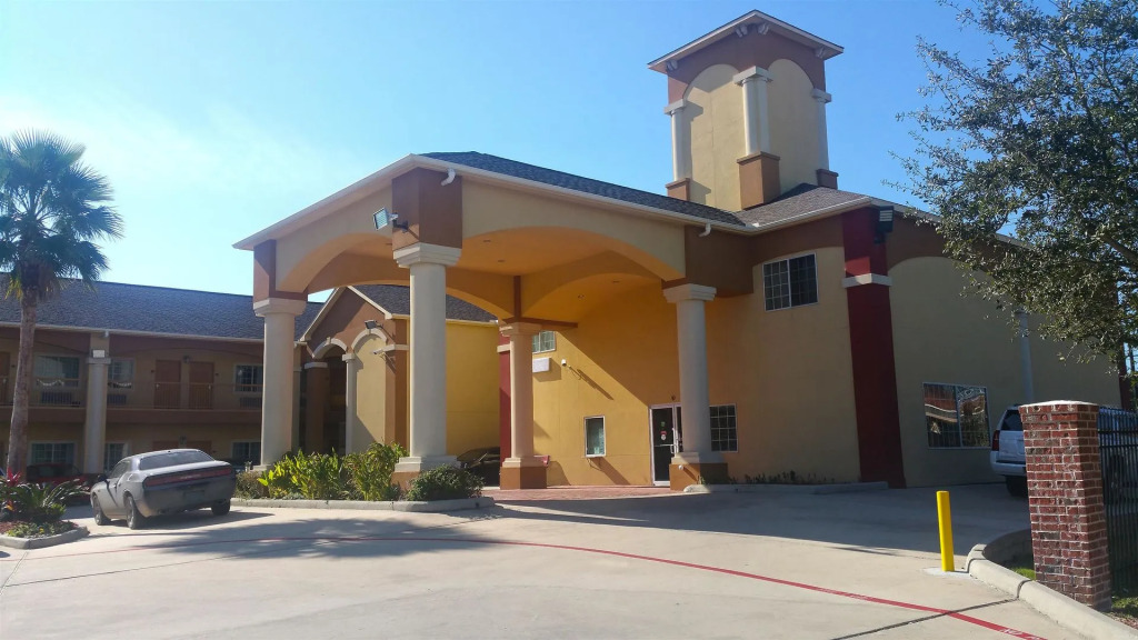Crystal Inn - Garth Rd