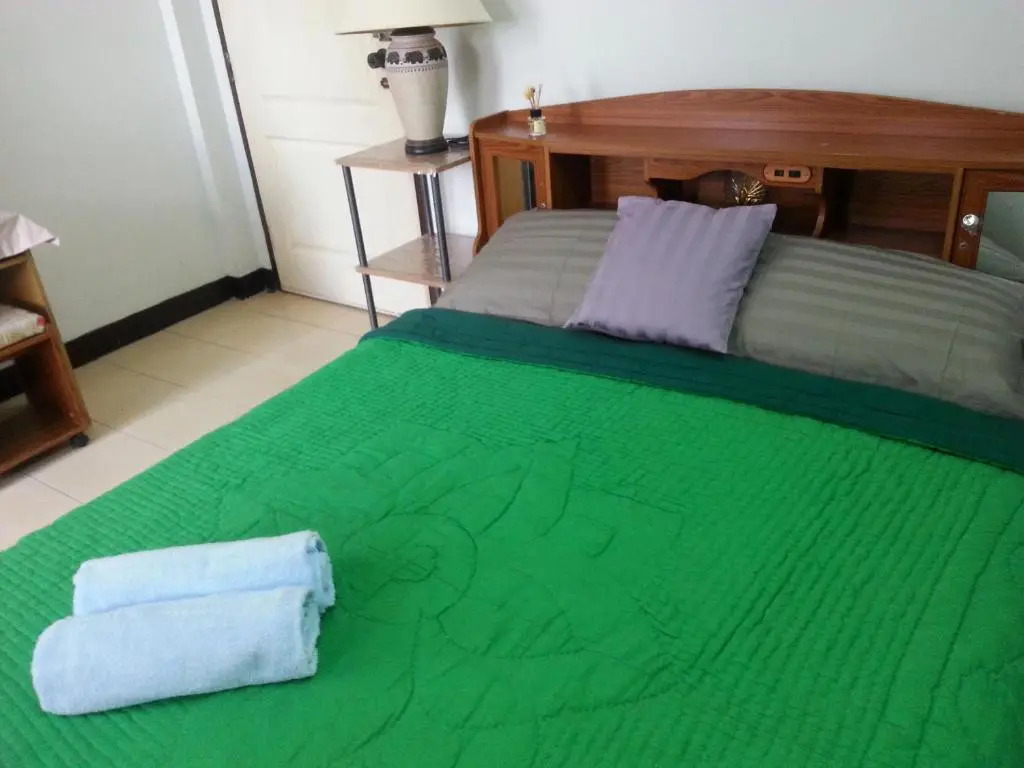 Roong-Arun Apartment