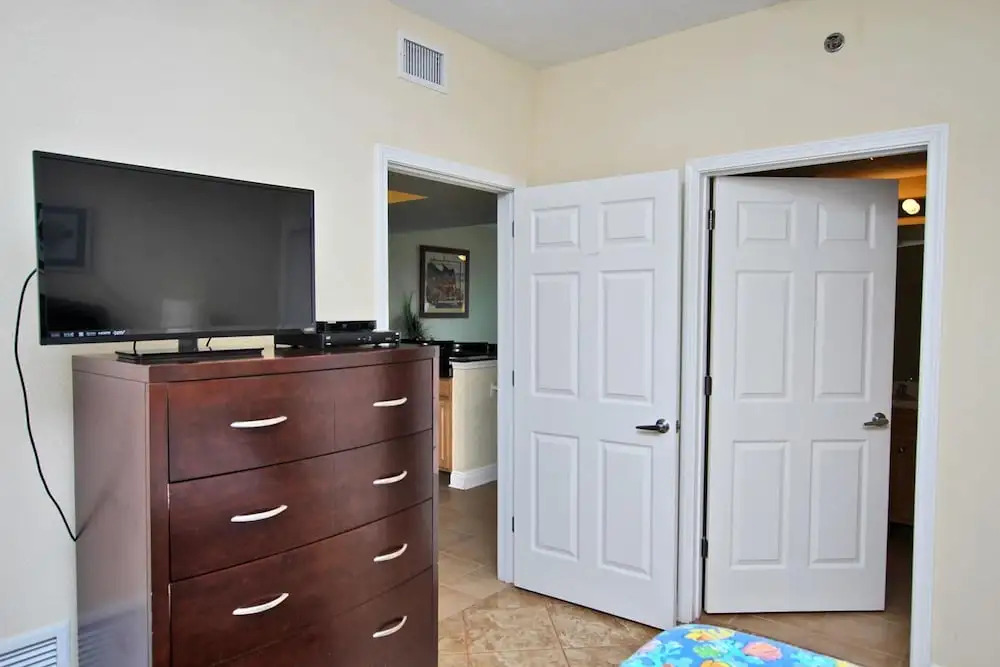 Crystal Shores West 1102