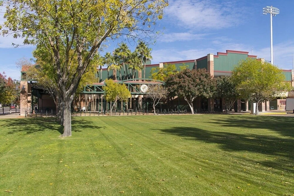 115 Fully Furnished 1BR Suite-Prime Location! by RedAwning