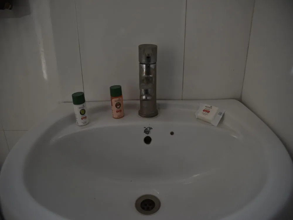 OYO 8040 Hotel Ananta Inn
