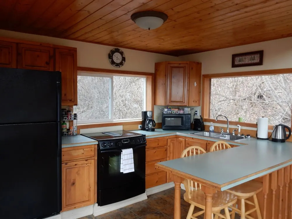 Alaska Adventure Cabins