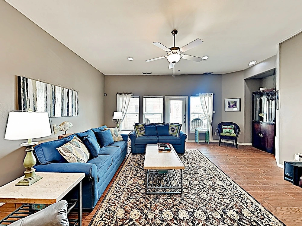 New Listing! Coastal Escape W/ Pool, 200 To Beach 4 Bedroom Townhouse