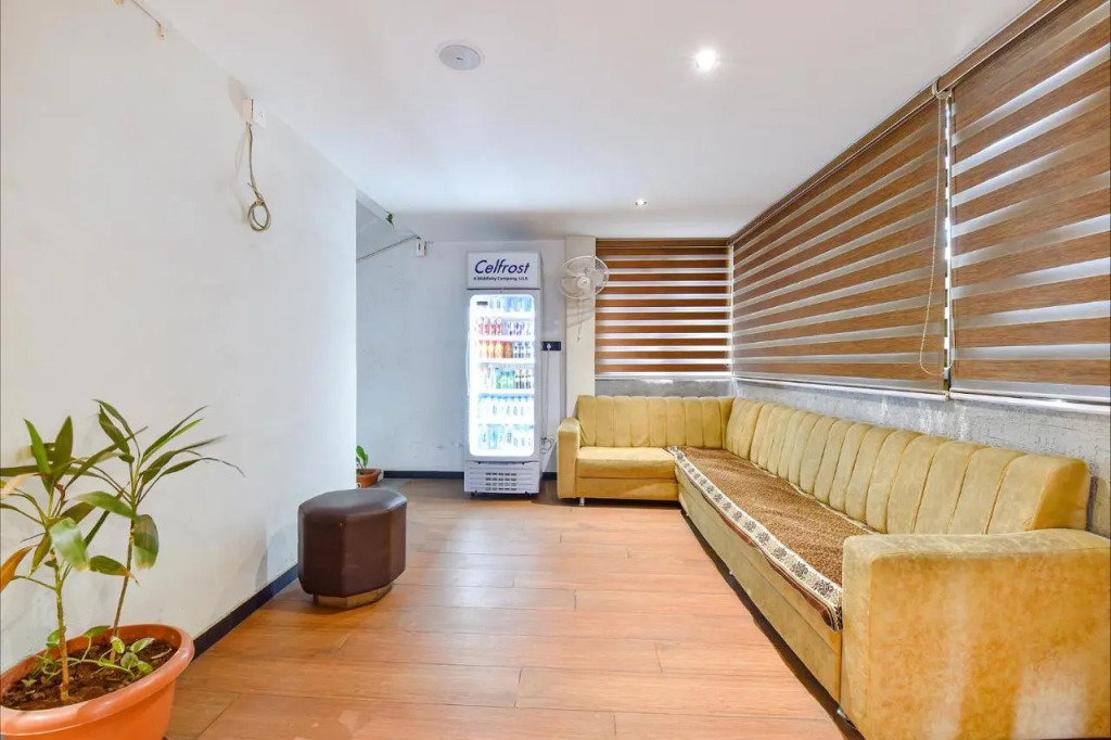 Fabhotel Udhna Inn