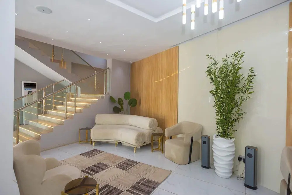 Ojaja Suites Akure