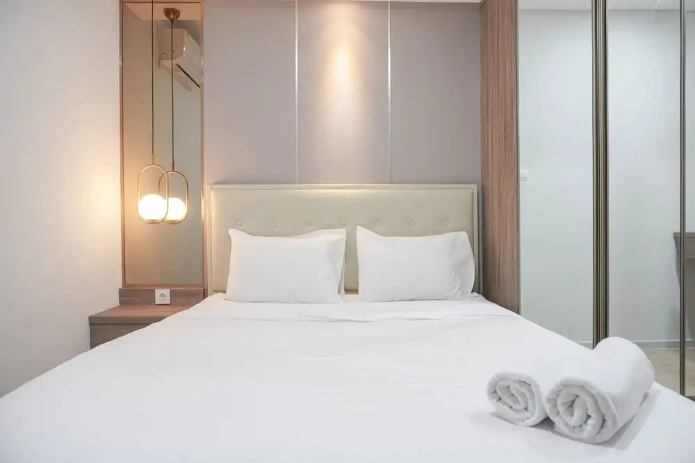 Nice And New 1Br With Office Room At Daan Mogot City Apartment